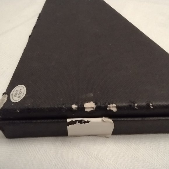 NWT Saw shaped slicer. Perfect for Groom's cake! Never used. Beautiful. - Picture 6 of 8